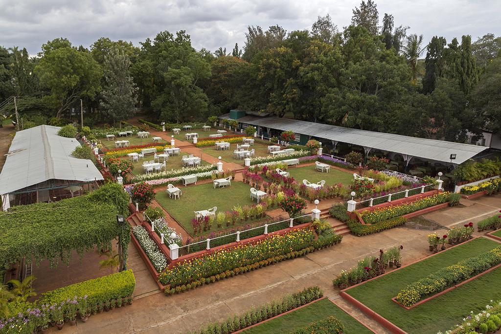 The Green Hotel Mysore Esterno foto