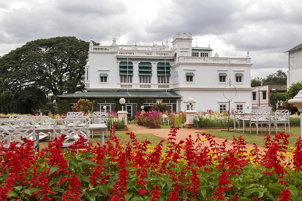 The Green Hotel Mysore Esterno foto